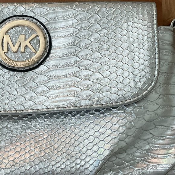 Michael Kors Silver Metallic Two Tone Leather Animal Print Clutch - Picture 3 of 9